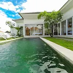 Anna Villa 4
